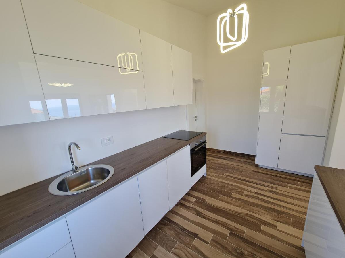 Appartamento Luxury Penthouse With Panoramic View Ulcinj Esterno foto